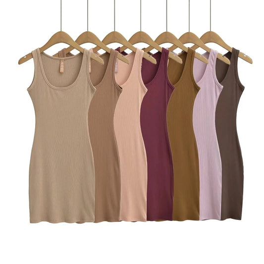 The Basic Jersey Dress - The Pinks Palette