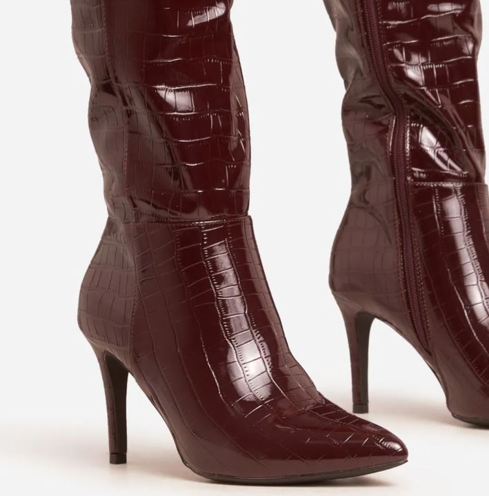 Pointed Toe Stiletto Heeled Boots in Burgundy